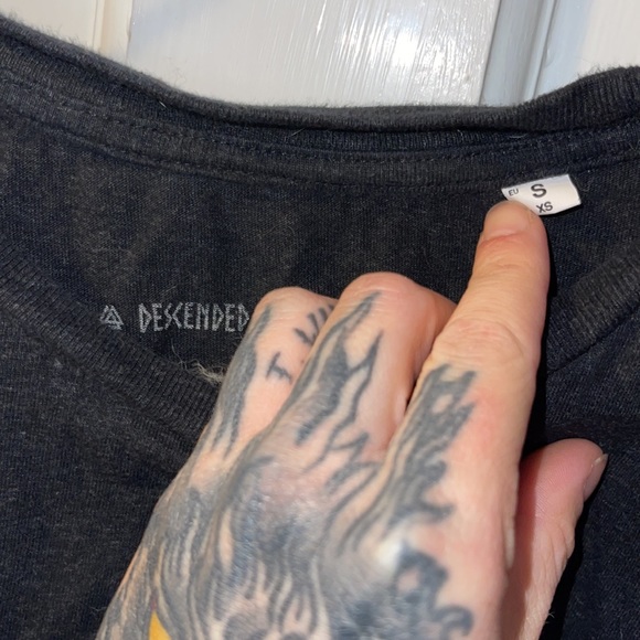 Descended from odin fenrir unisex t shirt. - Picture 3 of 4